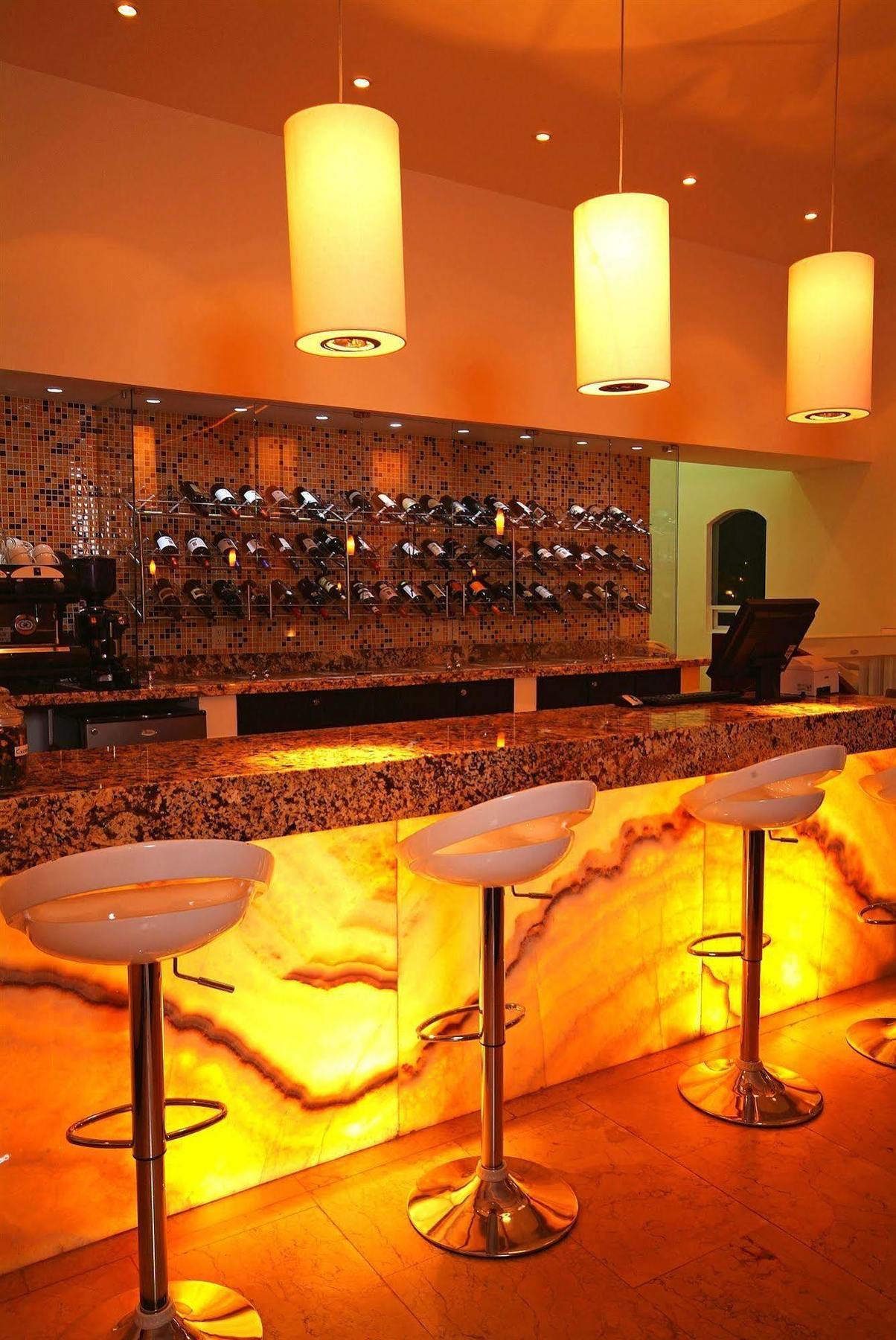 巴卢克特了弗瑞克米纳酒店 萨卡特卡斯 餐厅 照片